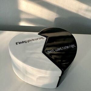 Vintage Fitz & Floyd Black And White Broken Heart Trinket Box